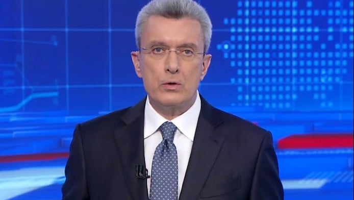 «Μην μου μιλάτε όταν μιλάω»: Η on air ενόχληση του Νίκου Χατζηνικολάου