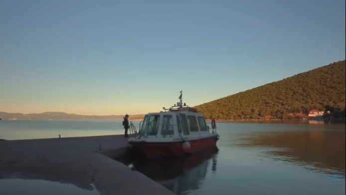Διακοπές με 15€ τη βραδιά: Το ελληνικό νησάκι χωρίς αμάξια