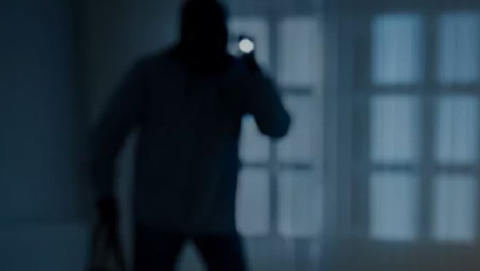 Εκεί ψάχνουν πρώτα οι διαρρήκτες: Μην κρύψεις ποτέ τα χρήματά σου