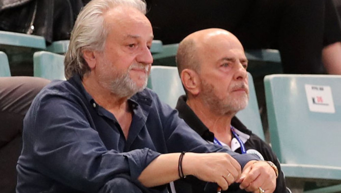 Νέος… Κομπότης για τον Αλαφούζο - Ο Νίκολιτς "διώχνει" 2+2 παίκτες της ΑΕΚ