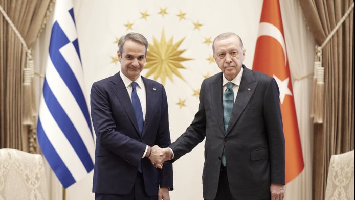 Στη βουλή η τηλεφωνική επικοινωνία Ερντογάν με ελληνικό χωριό!