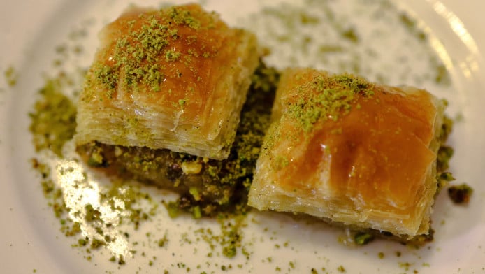 Πόλεμος του μπακλαβά! Τουρκία, Ελλάδα και Συρία διεκδικούν το γλυκό