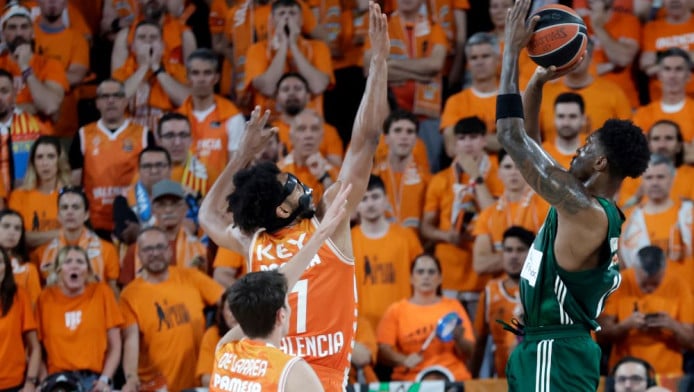 Θυμήθηκε Χέιζ-Ντέιβις η Euroleague -“Από τα πιο ιστορικά game-winners” (Vd)