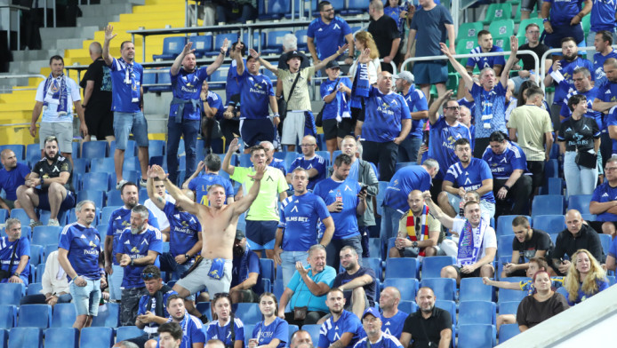 Συναγερμός στην ΑΕΚ: Συνελήφθησαν οπαδοί της Λέφσκι με μαχαίρια! (ΦΩΤΟ)