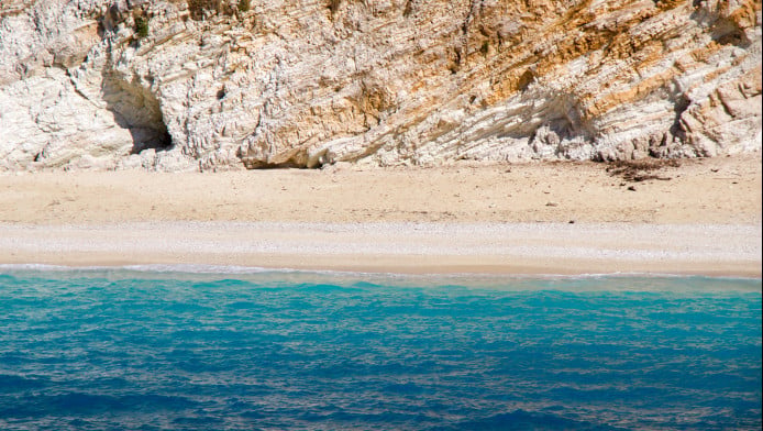 Πέντε από τις δέκα καλύτερες παραλίες της Ευρώπης είναι ελληνικές!