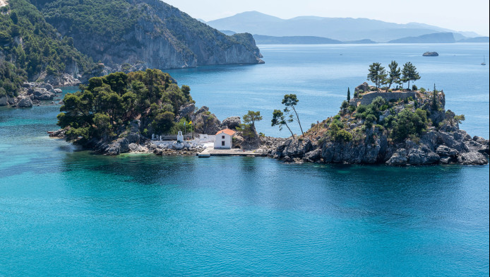 Η λογική αυτού του ελληνικού νησιού δεν εξηγείται εύκολα: Βάζει όρους!