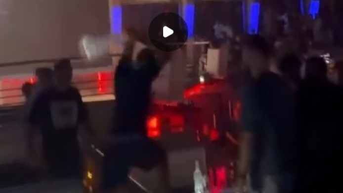 Άγριο ξύλο σε εμφάνιση του Snik - Διέλυσαν όλο το μαγαζί (ΒΙΝΤΕΟ)