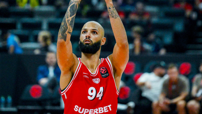 Η... απάντηση Φουρνιέ για το "back-to-back" - "Δεν έχουμε εγωιστές"