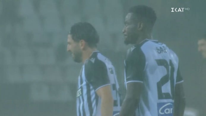 Άνοιξαν οι ουρανοί στην Τούμπα! Προσωρινή διακοπή (ΒΙΝΤΕΟ)