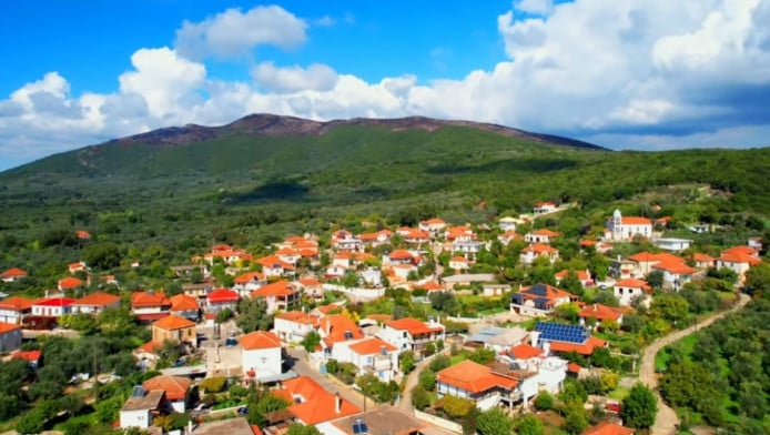 Ο... κουφός λόγος που αυτό το ελληνικό χωριό έχει μπει στο βιβλίο Γκίνες!