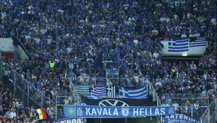 Παράνοια για την Εθνική - Πάνω από 100.000 στη λίστα αναμονής για Τούμπα