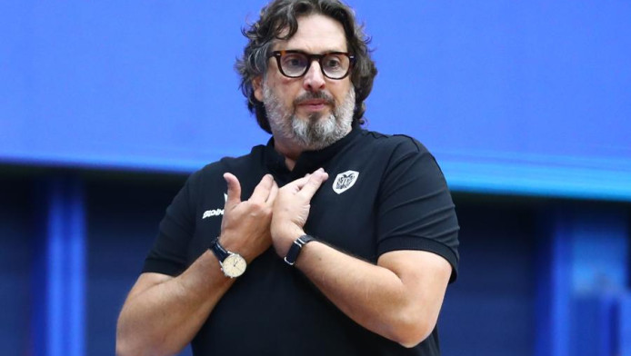 Ξέσπασμα Τρινκέρι: "Δεν καταλαβαίναμε τι σφύριζαν οι διαιτητές"