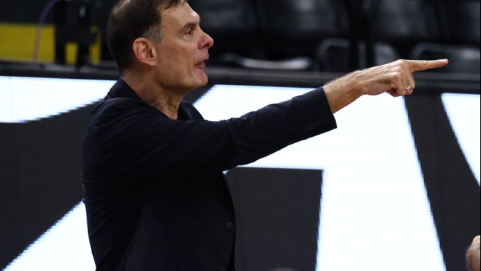 Απόφαση Μπαρτζώκα: Αλλαγή στους ξένους για Ολυμπιακό - Έξω ο Τζόουνς, ποιος μπήκε στη θέση του
