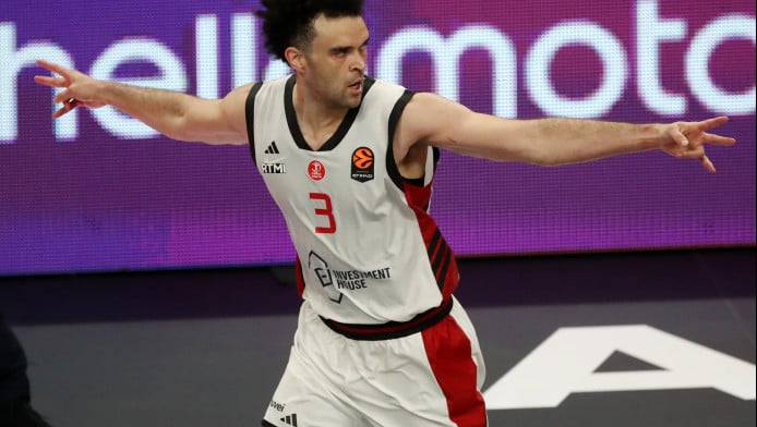Αποθέωση Telekom Center από Μπράιαντ! «Σαν να παίζεις με τους Λέικερς στο Λος Άντζελες»