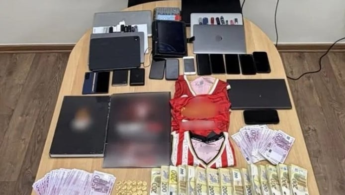 Καταγγελία από τη δικηγόρο της Τσαρούχα για την φωτογραφία με τη φανέλα του Ολυμπιακού!
