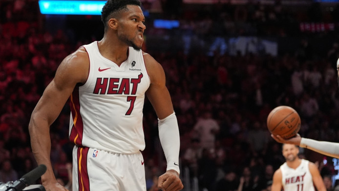 Φοβερός Γιάννης με triple-double, αλλά χωρίς αντίκρισμα (ΒΙΝΤΕΟ)