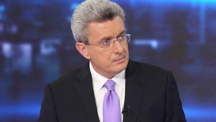 Υπογραφές για το μεγάλο deal του Νίκου Χατζηνικολάου