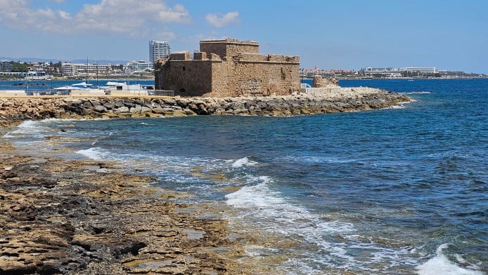 Τον ξήλωσαν! Έβγαλαν το όνομα του Κεμάλ από δρόμο της Πάφου