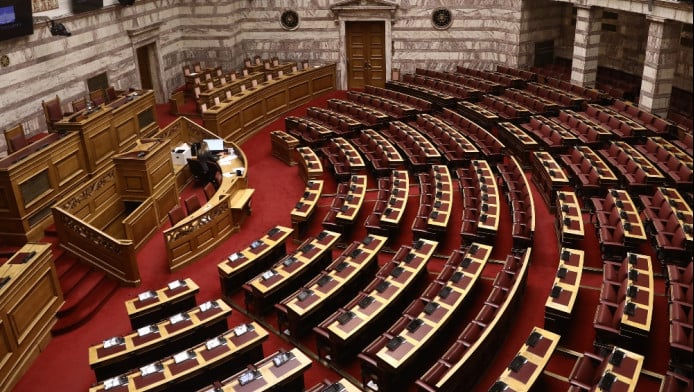 Πασίγνωστος πολιτικός ετοιμάζει μεγάλη επιστροφή - Υπό έναν όρο!