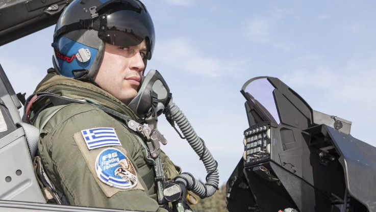 Έλληνας πιλότος βάζει στο τραπέζι τον διαμελισμό της Τουρκίας! (ΒΙΝΤΕΟ)