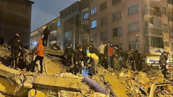 Σοκάρει Έλληνας ποδοσφαιριστής για το σεισμό στην Τουρκία - "Δεν μπορούσα να κρατήσω ισορροπία"!