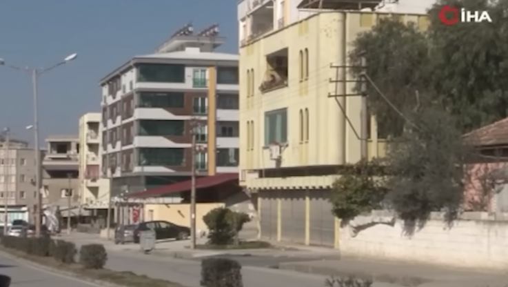 Θαύμα: Η πόλη που στάθηκε όρθια ενώ οι διπλανές κατέρρευσαν από τον σεισμό στην Τουρκία (Vid)