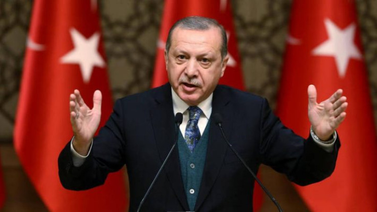 Ο Ερντογάν τα δίνει… όλα και υπόσχεται τον "Αιώνα της Τουρκίας", όμως άλλος κερδίζει στις δημοσκοπήσεις!