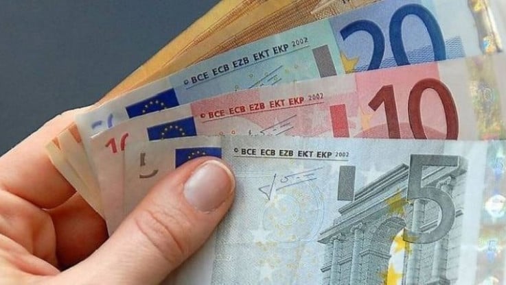 Οικονομική "όαση" για χιλιάδες πολίτες - Νέο επίδομα 400 ευρώ 