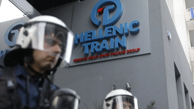 Επίθεση 30 αγνώστων στα γραφεία της Hellenic Train