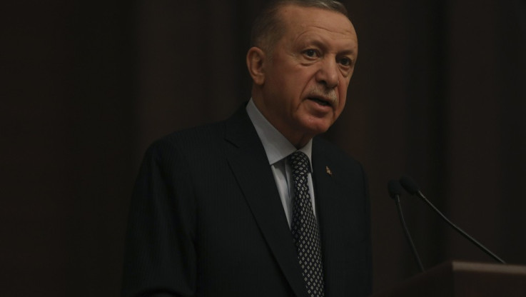 Εκλογές στην Τουρκία: Πόλωση και κίνδυνος χρεωκοπίας - Ερντογάν-Κιλιτσάρογλου ποντάρουν στον Αλλάχ!