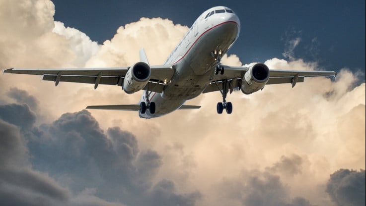 Απίστευτο ατύχημα στο Χίθροου: Αεροπλάνα συγκρούστηκαν σε διάδρομο! (ΒΙΝΤΕΟ)