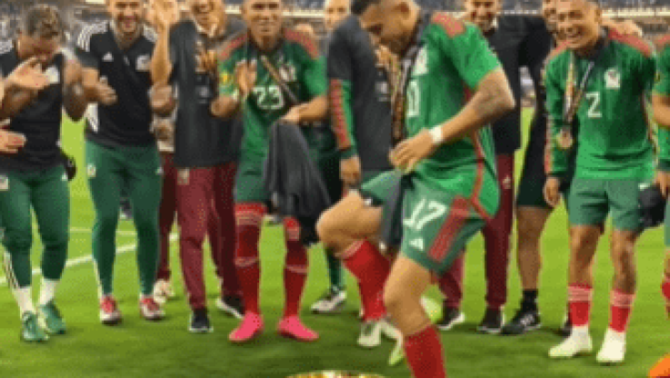 Το έριξε στον χορό ο Πινέδα μετά την κατάκτηση του Gold Cup! (ΒΙΝΤΕΟ)
