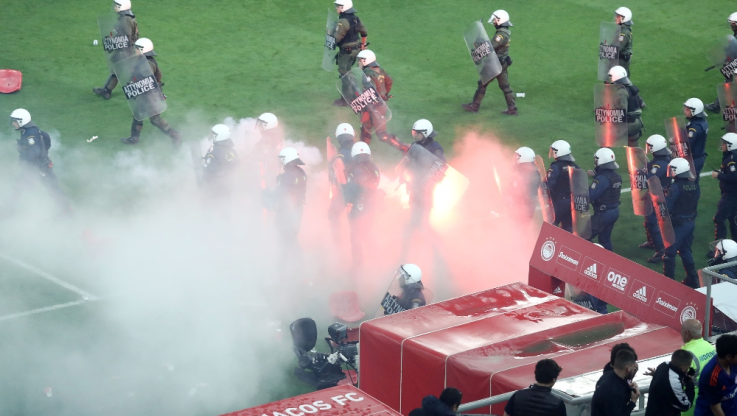 "Κατακεραυνώνουν" το ελληνικό ποδόσφαιρο οι Γάλλοι: "Βία οπαδών, διαφθορά και ύποπτα στοιχήματα" (ΦΩΤΟ)
