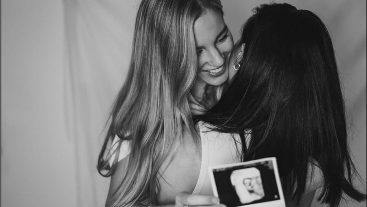 Η τερματοφύλακας της Άρσεναλ ανακοίνωσε την εγκυμοσύνη της συντρόφου της (ΦΩΤΟ)