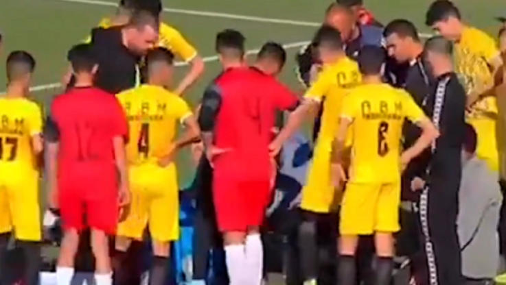 Ανείπωτη τραγωδία στην Αλγερία: Νεκρός 17χρονος παίκτης που χτύπησε στο κεφάλι, δεν υπήρχε ασθενοφόρο στο γήπεδο! (pic-vid)