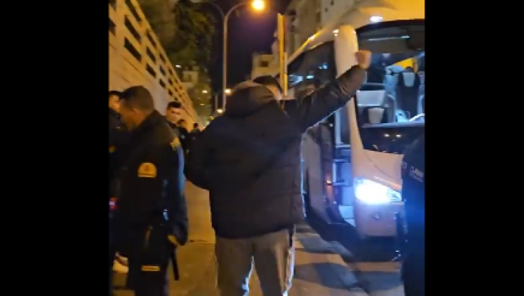 "Τρέλα" από τον κόσμο του ΠΑΟ στη Μαδρίτη - Αποθέωση έξω από το γήπεδο σε Αταμάν και Σλούκα (Vid)