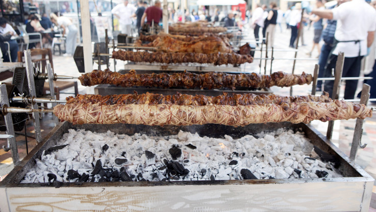  Το παραδοσιακό ελληνικό φαγητό που φέτος το Πάσχα έφαγαν ελάχιστοι (ΦΩΤΟ)