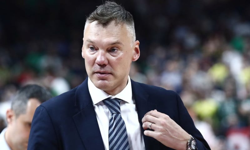 "Καμπανάκι" Σάρας για ΣΕΦ - Ατάκες για παίκτες του Ολυμπιακού