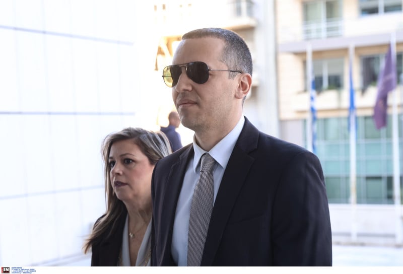 Επανεμφάνιση Ηλία Κασιδιάρη με... Μαρία Καρυστιανού - Ρεπορτάζ «τρόμος»!