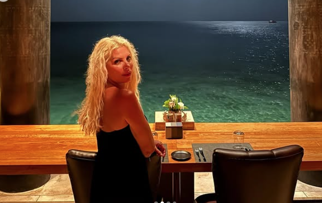 Πώς η Ελένη Μενεγάκη άφησε την τηλεόραση και βγάζει πιο πολλά χρήματα!