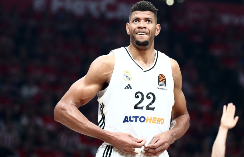 Αποθέωσε Ολυμπιακό ο Ταβάρες:"Εκπληκτικό μπάσκετ" - Τι θα ρώταγε Διαμαντίδη