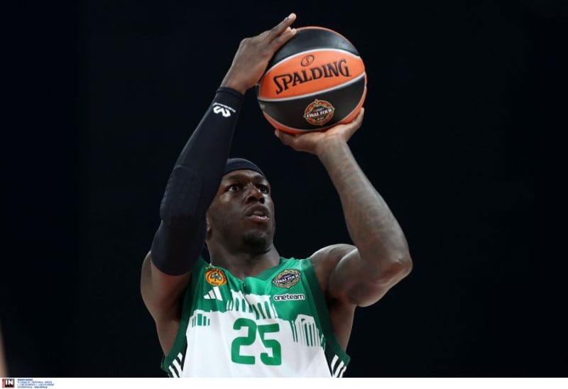 Ειρωνικά συνθήματα με... MVP από τον κόσμο του Ολυμπιακού σε Ναν