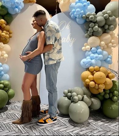 Έκαναν baby shower ο Τολιόπουλος και η Χατζηπαρασίδου (ΦΩΤΟ)