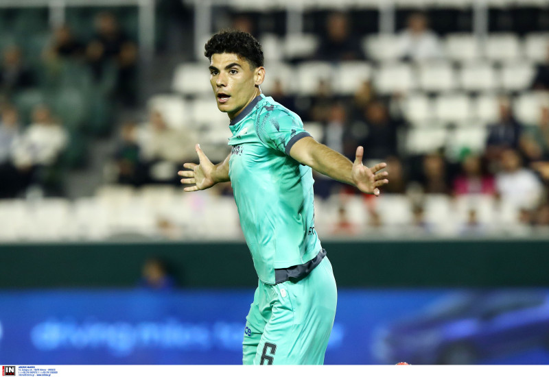 Έχει "χτενίσει" την αγορά και στην Super League η ΑΕΚ!