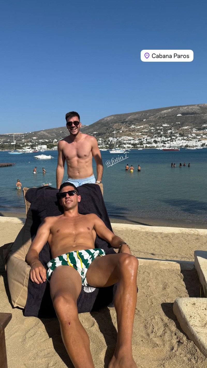 Στιγμές ξεκούρασης για Ιωαννίδη, Μπακασέτα - Διακοπές στην Πάρο (ΦΩΤΟ)