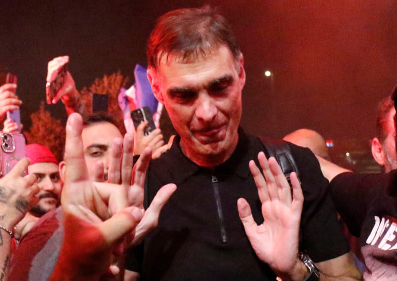 Χαλάρωση για τον πρωταθλητή Μπαρτζώκα - Είδε συναυλία της Μποφίλιου!    