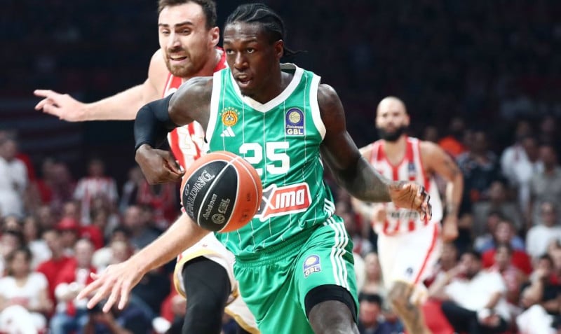 Φάση από τον 2ο τελικό της Basket League Ολυμπιακός - Παναθηναϊκός
