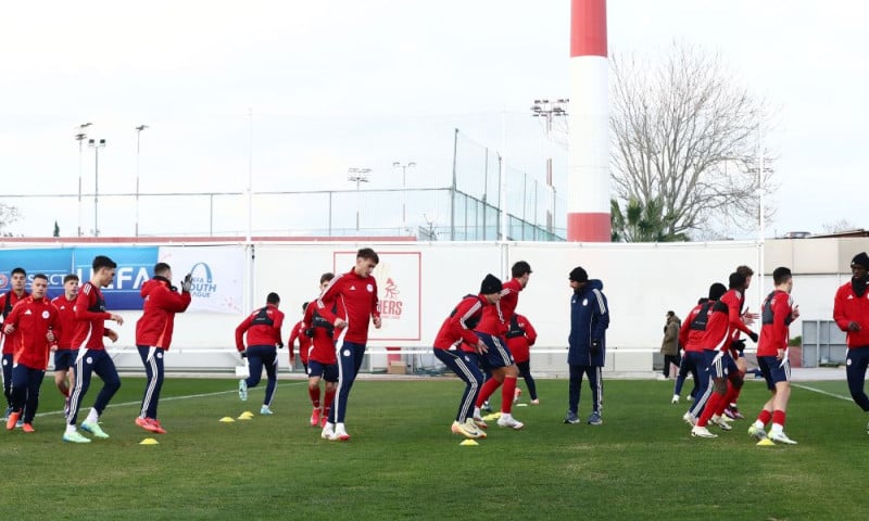 Oι παίκτες του Ολυμπιακού Κ19