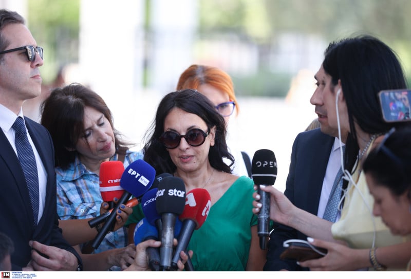 Η ηθοποιός που κατήγγειλε τον Φιλιππίδη: Σειρές που έπαιξε, τατούαζ για ΠΑΟ