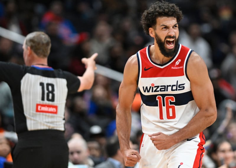 Διπλό χτύπημα Ολυμπιακού: Αντι-Πετρούσεφ NBAer και τον Χέις - Φεύγει ο Λι